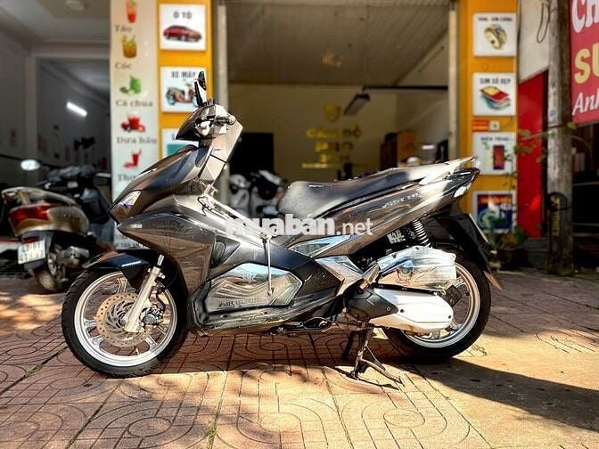 Xe Airblade 2016 Chính Chủ Đẹp Keng - Máy Êm