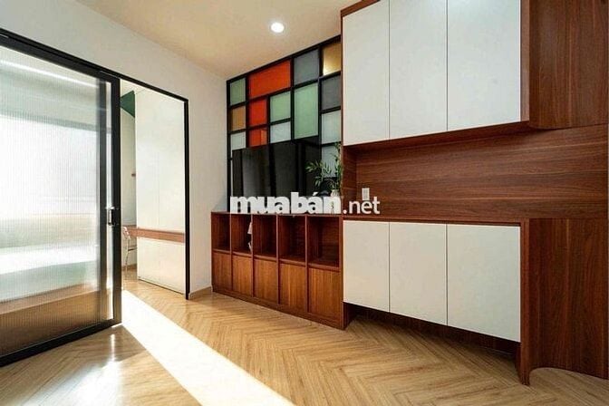 CHO THUÊ CĂN HỘ TÁCH BẾP BAN CÔNG 45M2 AN NINH TIỆN NGHI GẦN BẾN THANH