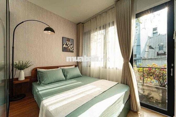 CHO THUÊ CĂN HỘ TÁCH BẾP BAN CÔNG 45M2 AN NINH TIỆN NGHI GẦN BẾN THANH