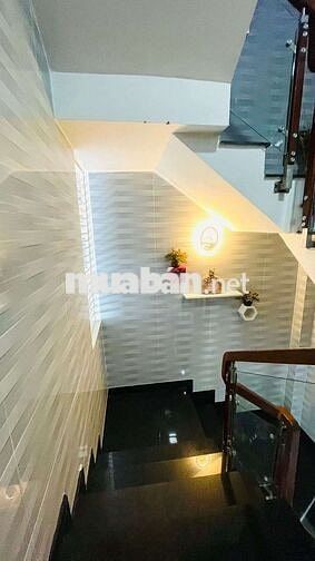 NHỈNH 11 TỶ , HẺM XE HƠI , P5, PHÚ NHUÂN, 50m2 , 5 TẦNG ,Ở NGAY