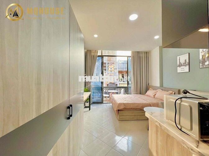 CHO THUÊ CĂN HỘ BAN CÔNG TIỆN NGHI VIEW CAO GẦN BÙI VIỆN QUẬN 1 T9 202