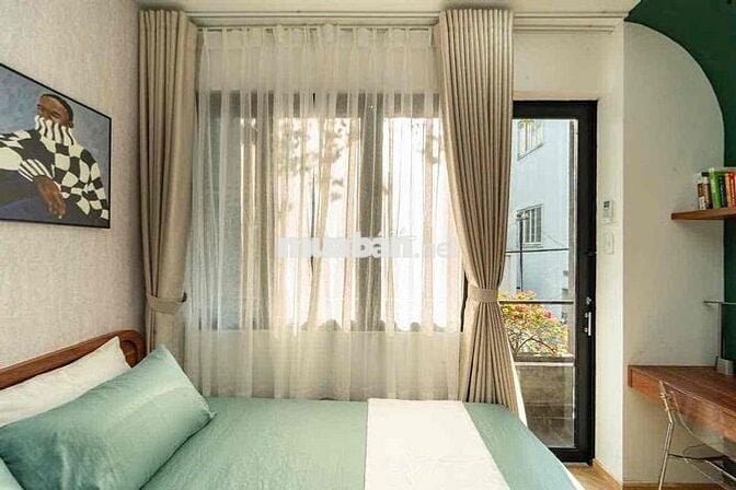 CHO THUÊ CĂN HỘ TÁCH BẾP BAN CÔNG 45M2 AN NINH TIỆN NGHI GẦN BẾN THANH