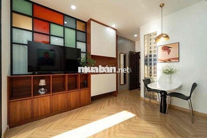 CHO THUÊ CĂN HỘ TÁCH BẾP BAN CÔNG 45M2 AN NINH TIỆN NGHI GẦN BẾN THANH