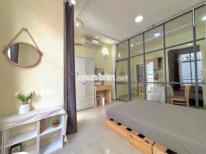 CHO THUÊ PHÒNG BAN CÔNG GIÁ RẺ TÁCH BẾP FULL NỘI THẤT BỜ KÈ HOÀNG SA