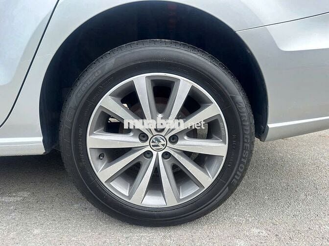 Bán Volkswagen Polo 2016- xe gia đình-xe chất