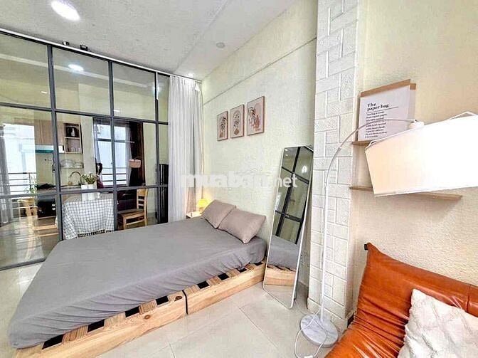CHO THUÊ PHÒNG BAN CÔNG GIÁ RẺ TÁCH BẾP FULL NỘI THẤT BỜ KÈ HOÀNG SA