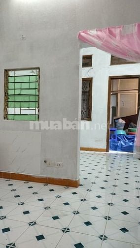 Cho thuê nhà 2,5 tầng DTSD 56mv giá 5,5 triệu ở 60/127 Văn Cao
