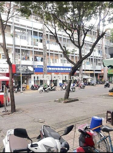 Mặt Bằng Hùng Vương Quận 5- 66m2 vĩa hè rộng