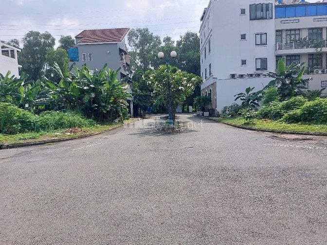 Bán đất khu Thế Kỷ 21.Quận 2.Đối diện công viên.DT 8x20m.Giá 145 tr/m2