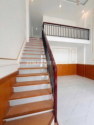 - CHỦ NHƯỜNG LẠI CĂN NHÀ Ở XUÂN THỚI SƠN HÓC MÔN 900TR 