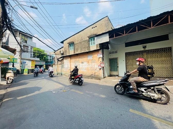 Bán Gấp Nhà Mặt Tiền 240 Hồng Lạc 5,5x17 Ngay Khu Bàu Cát Sầm chỉ 11tỷ