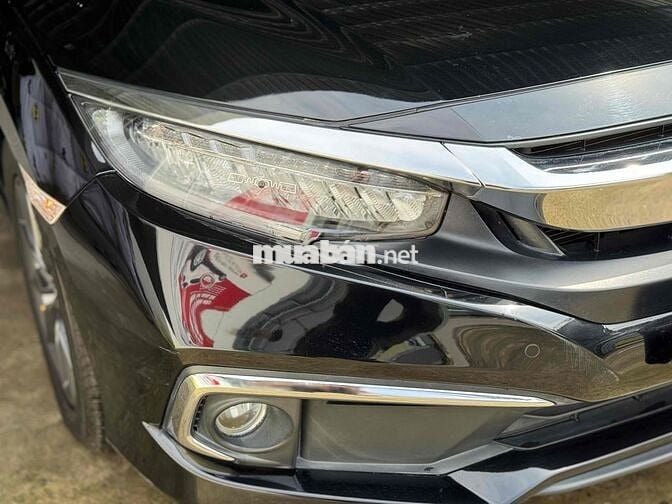 Honda Civic G 2019 chạy 19.800 km quá đẹp