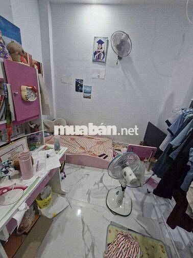 Bán nhà Lê Văn Lương, Quận 7, 32m2, 2 tầng, Sổ Hồng Riêng, giá 3.2 tỷ