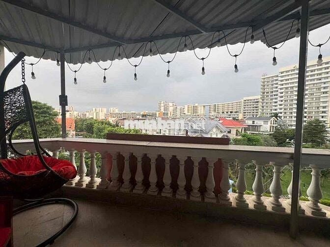 siêu phẩm mới ra lò phòng ban công full nội thất