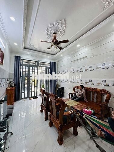 Bán nhà 4 tầng giáp Lê Văn Quới, 78m2, nhỉnh 6 tỷ