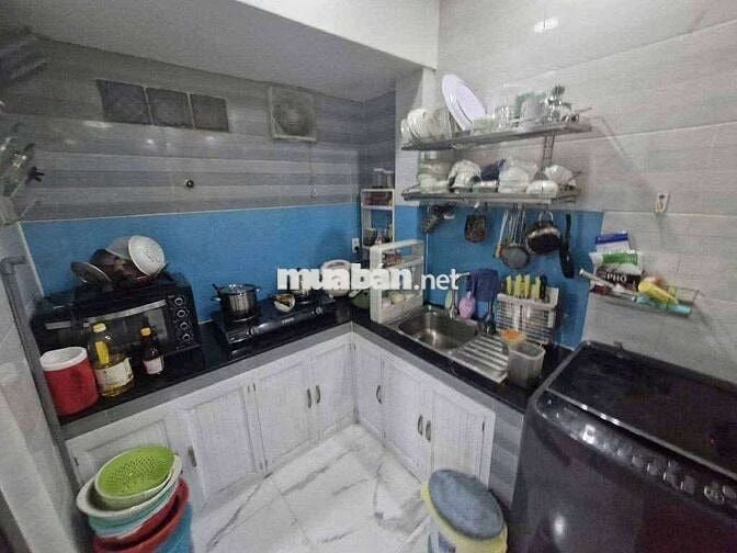 Bán nhà Lê Văn Lương, Quận 7, 32m2, 2 tầng, Sổ Hồng Riêng, giá 3.2 tỷ