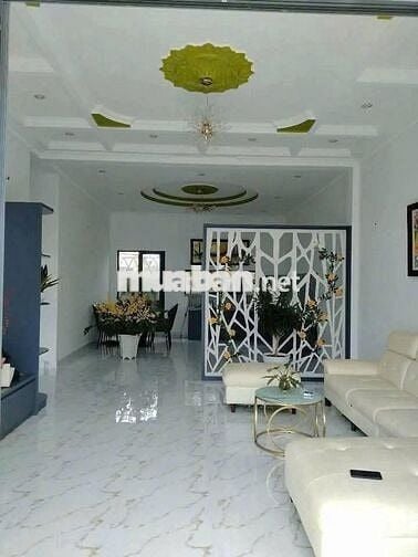 NHÀ BIỆT THỰ HẺM 93 HÀ GIANG - PHƯỜNG 1 - TP.BẢO LỘC NGAY TRUNG TÂM