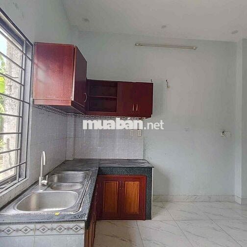 Bán Nhà Ngã Tư ga,vị trí đẹp,tại thạnh lộc 16, Quận 12