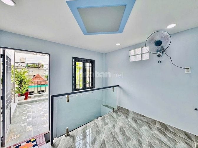 Ngộp! Bán căn nhà Nguyễn Văn Mại,P4, Tân Bình giá 3tỷ7/49,3m2.Sổ riêng