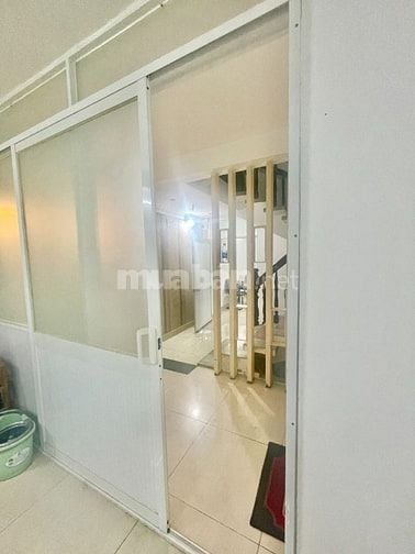 Cho thuê mặt bằng đường Tân Sơn nhì