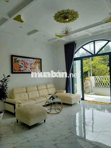 NHÀ BIỆT THỰ HẺM 93 HÀ GIANG - PHƯỜNG 1 - TP.BẢO LỘC NGAY TRUNG TÂM