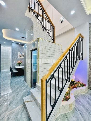 Ngộp! Bán căn nhà Nguyễn Văn Mại,P4, Tân Bình giá 3tỷ7/49,3m2.Sổ riêng
