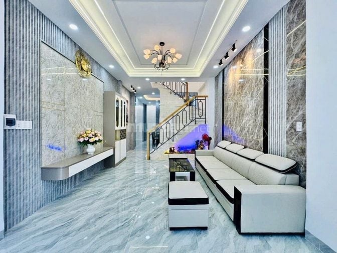 Ngộp! Bán căn nhà Nguyễn Văn Mại,P4, Tân Bình giá 3tỷ7/49,3m2.Sổ riêng