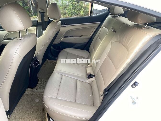 Hyundai Elantra 2019 2.0AT - 119999 km