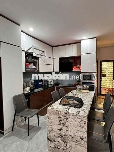 Bán nhà 4 tầng mặt tiền Lâm Nhĩ, phường Hoà An, cẩm lệ.