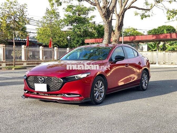 Mazda 3 2022 1.5L Luxury - 70000 km