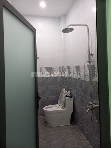 Nhà cho thuê chính chủ hẻm lê hồng phong 