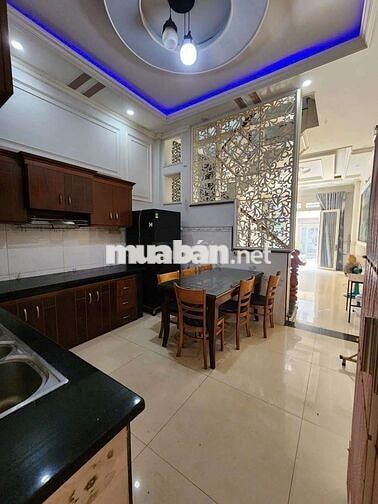 CHÍN CHỦ CẦN BÁN NHÀ SHR, Đ LÊ THỊ RIÊNG  Q12H7m,, nhà 3l , giá 5, tỷ