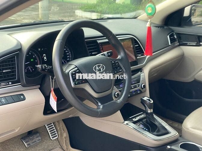 Hyundai Elantra 2019 2.0AT - 119999 km