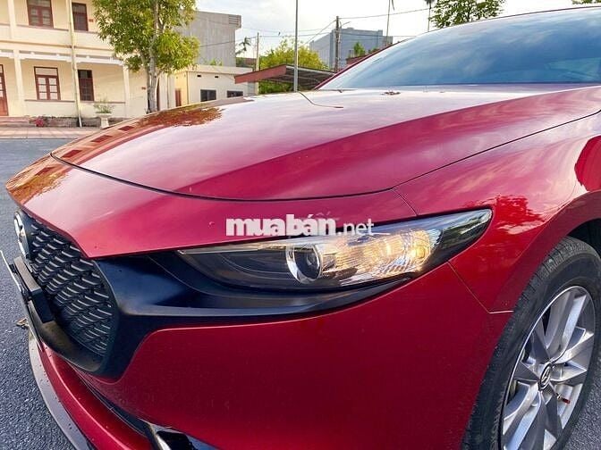 Mazda 3 2022 1.5L Luxury - 70000 km