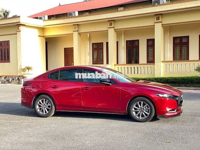 Mazda 3 2022 1.5L Luxury - 70000 km