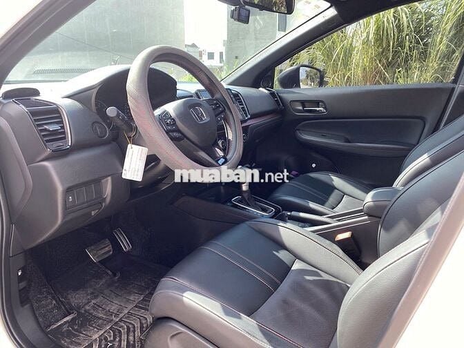 Honda City 2025 RS 1.5 AT - 8700 km