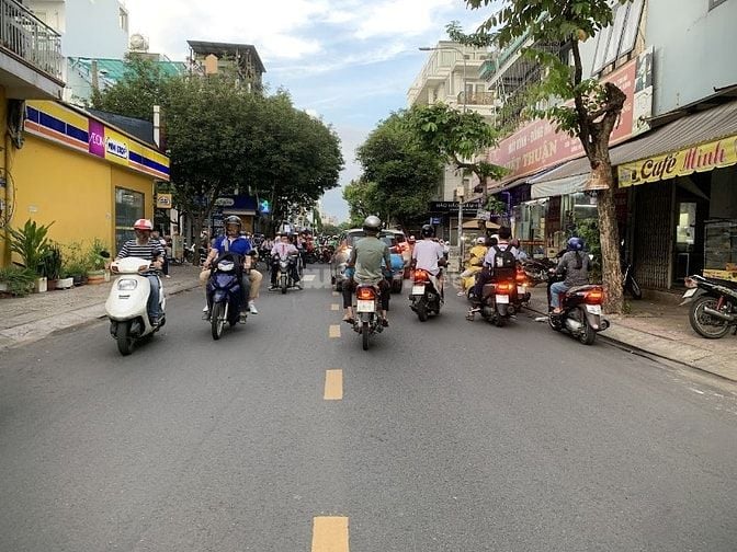 Nhà MT Nguyễn Xuân Khoát 4x12m, 2 lầu ST vị trí kinh doanh đắc địa
