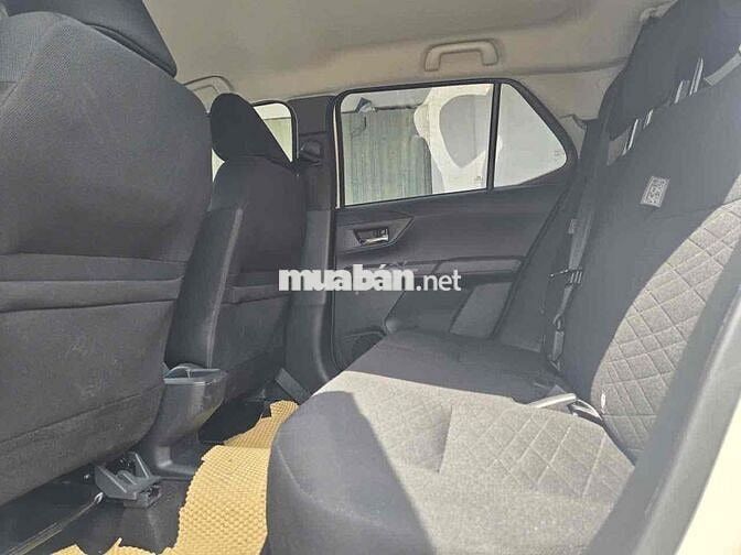 Toyota Wigo 1.2 G AT 2023 - 6400km