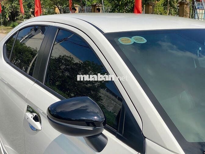 Honda City 2025 RS 1.5 AT - 8700 km