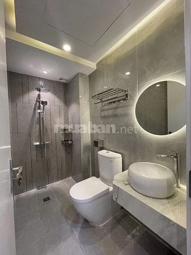 Mặt phố thời trang 2 thoáng, sau ngõ chung, cổng riêng, ở& kinh doanh