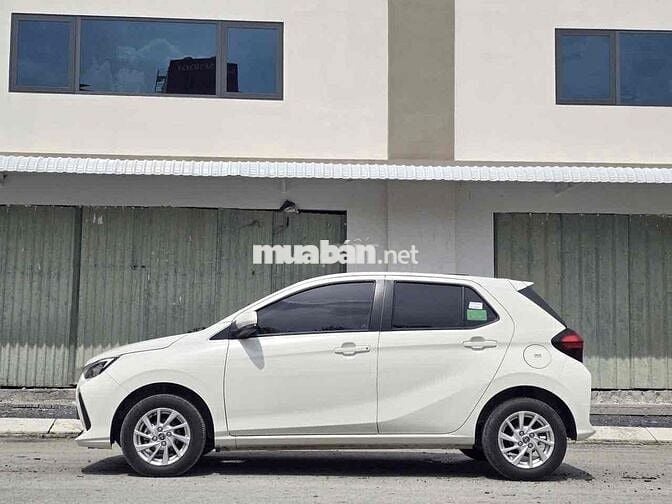 Toyota Wigo 1.2 G AT 2023 - 6400km