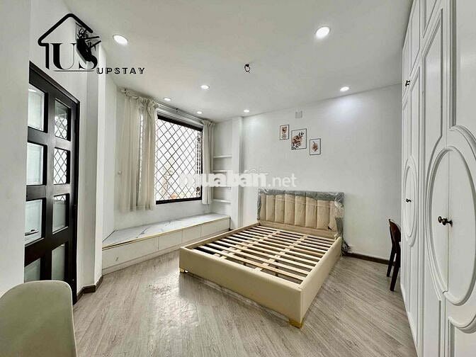 CHO THUÊ PHÒNG BAN CÔNG MỚI 100% GIÁ RẺ BẾP TÁCH RIÊNG TRUNG TÂM Q3