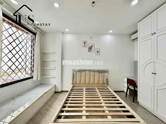 CHO THUÊ PHÒNG BAN CÔNG MỚI 100% GIÁ RẺ BẾP TÁCH RIÊNG TRUNG TÂM Q3