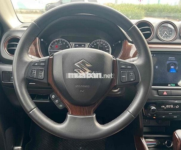Suzuki Vitara 2015 1.6 AT - 91000 km