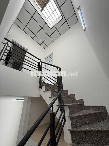 Về quê an dưỡng tuổi già cô 6 cần bán nhà Hẻm tạ quang bửu,p5,Q8 85m