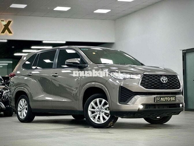 Toyota Innova Cross 2024 - 8200 km