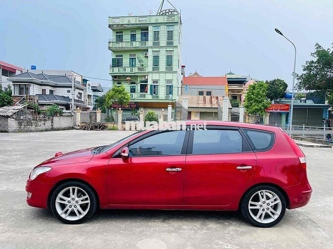 Hyundai i30 2009 1.6 AT - 120000 km