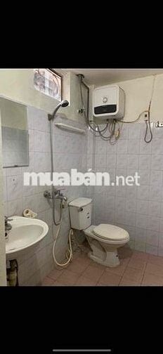 . ĐC : Ngõ Giếng Mứt - phố Bạch Mai gần trung tâm thương mại Chợ Mơ ,