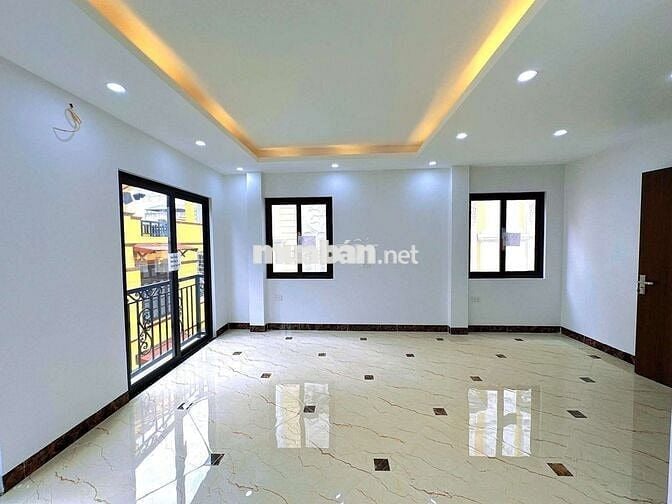 BÁN NHÀ HOÀNG QUỐC VIỆT 6 TẦNG THANG MÁY LÔ GÓC KINH DOANH Ô TÔ. 17 TỶ