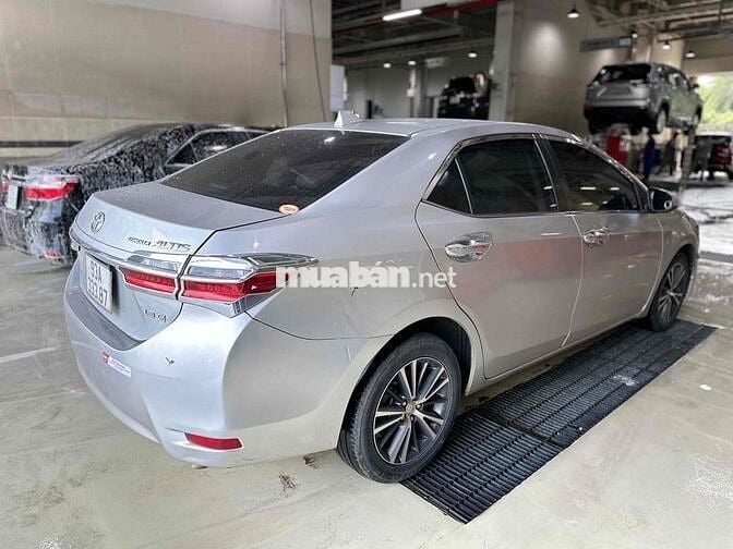 Toyota Corolla Altis 2019 1.8G CVT - tự động